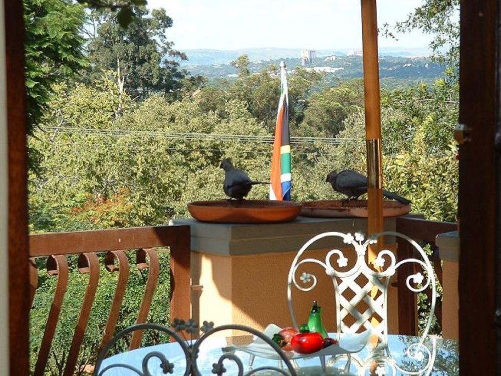 Bohemian Guesthouse - Претория Экстерьер фото