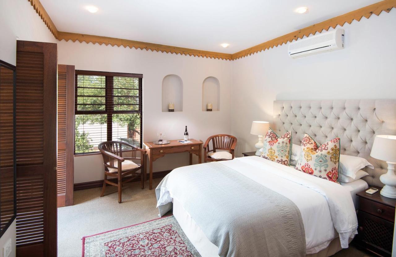 Bohemian Guesthouse - Претория Экстерьер фото